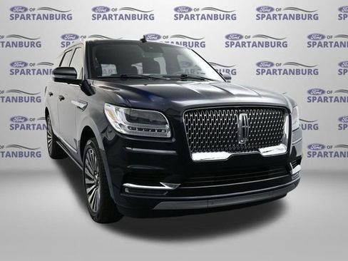 Used 2021 Lincoln Navigator Reserve w/ Luxury Package image 1