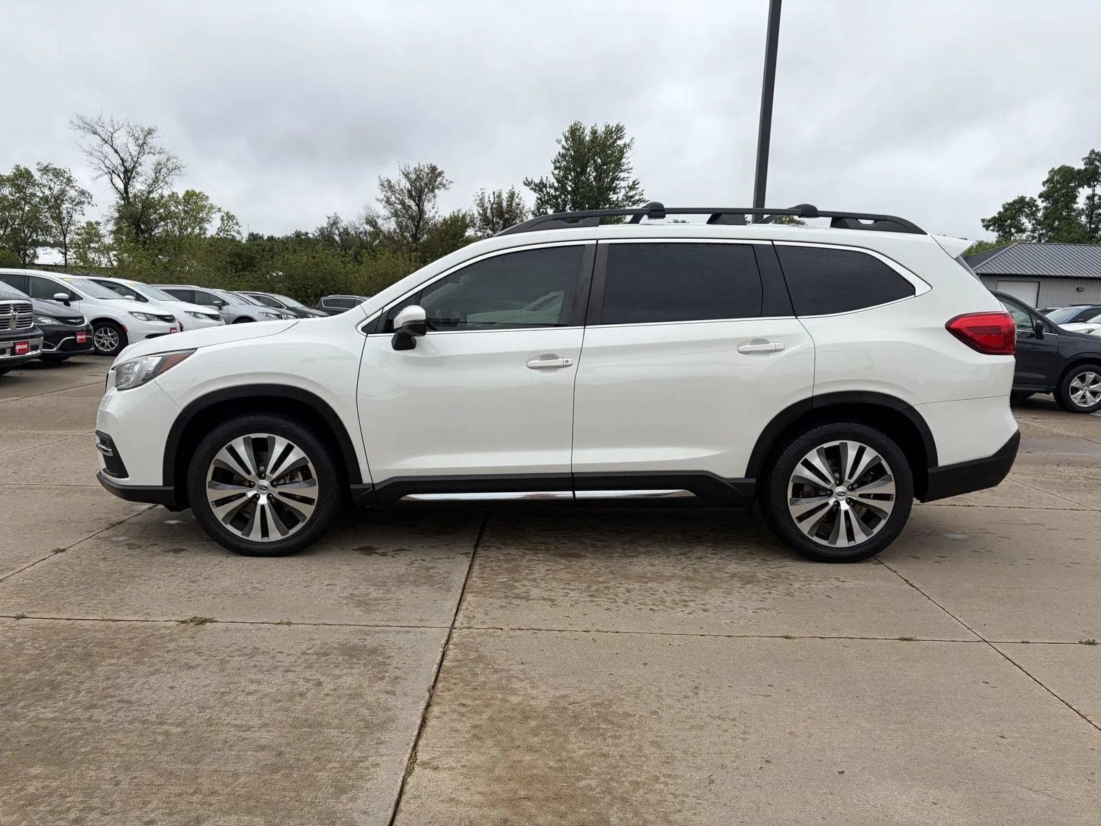 Used 2019 Subaru Ascent Limited w/ Popular Package #3 AWD/4WD image 5