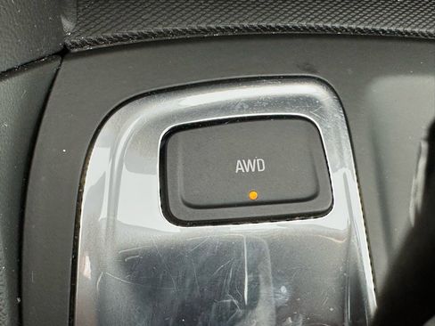 Used 2023 Chevrolet Equinox LT image 26