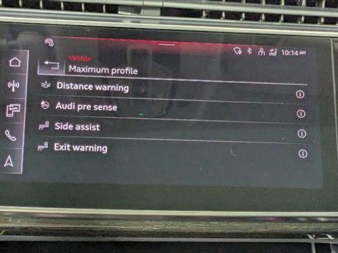 Used 2023 Audi Q7 3.0T Premium AWD/4WD image 32
