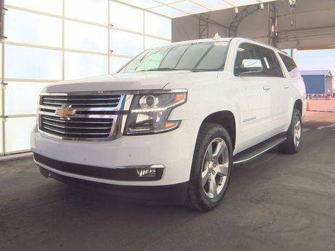 Used 2020 Chevrolet Suburban Premier image 1