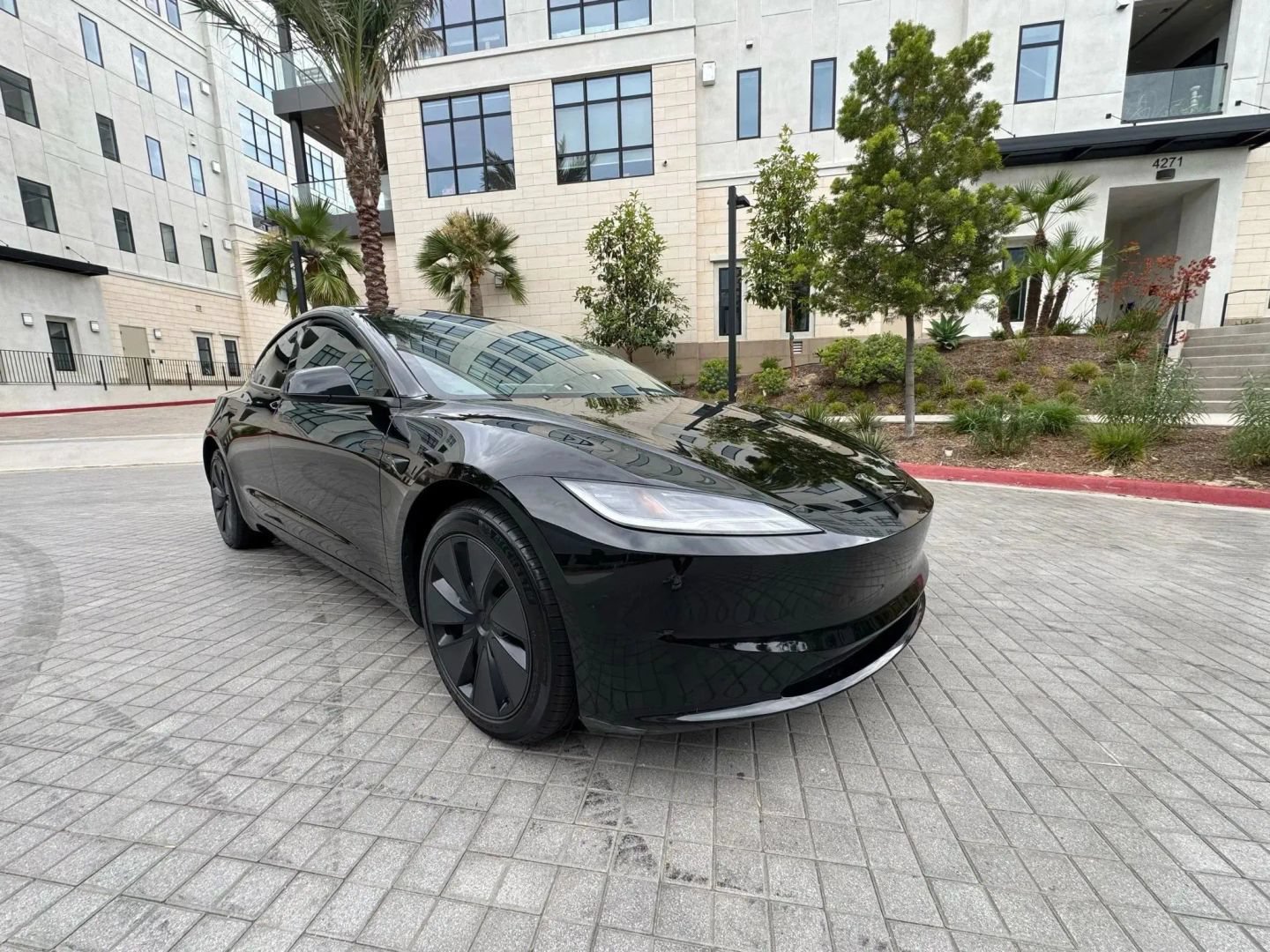 Used 2024 Tesla Model 3 Long Range AWD/4WD image 2
