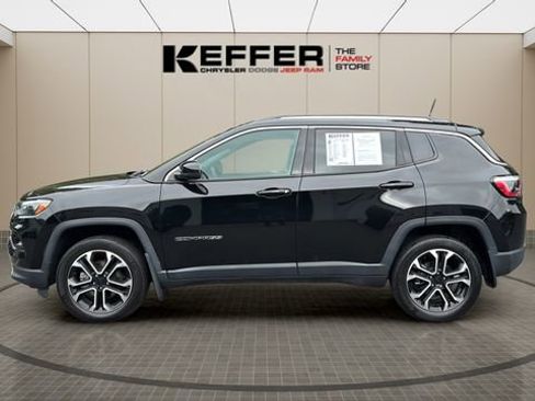 Certified 2022 Jeep Compass Limited w/ Sun and Sound Group AWD/4WD image 2