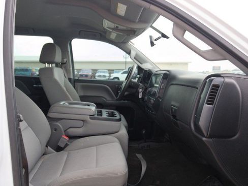 Used 2016 Chevrolet Silverado 2500 W/T AWD/4WD image 29