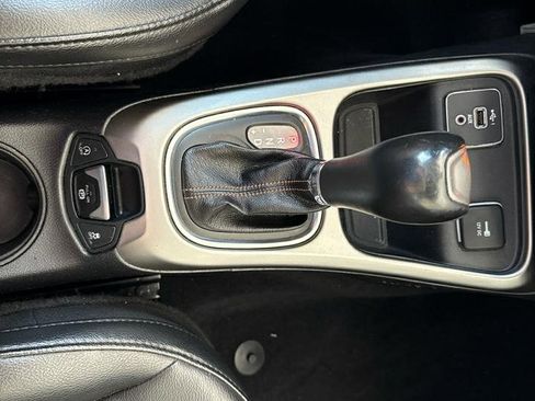 Used 2019 Jeep Compass Latitude image 12