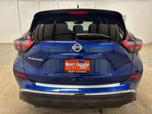 Used 2022 Nissan Murano S image 3