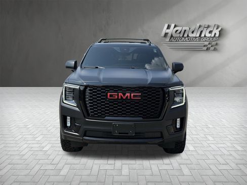 Used 2024 GMC Yukon Denali w/ Denali Reserve Package AWD/4WD image 3