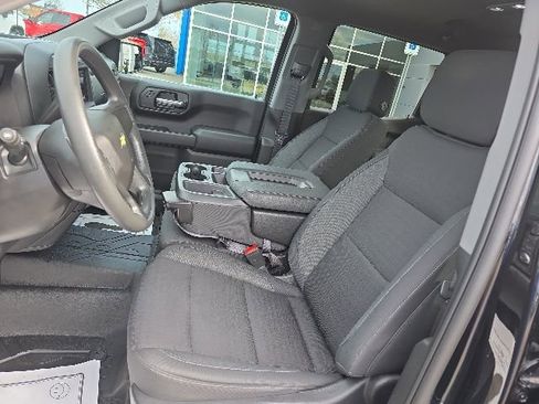 Used 2023 Chevrolet Silverado 1500 Custom AWD/4WD image 22