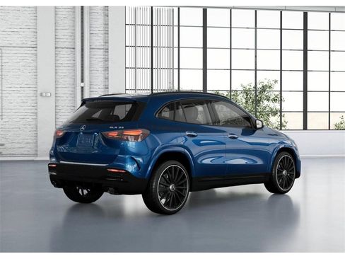 New 2024 Mercedes-Benz GLA 35 AMG 4MATIC image 21