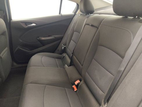 Used 2018 Chevrolet Cruze LT w/ LT Fleet Convenience Package FWD image 18