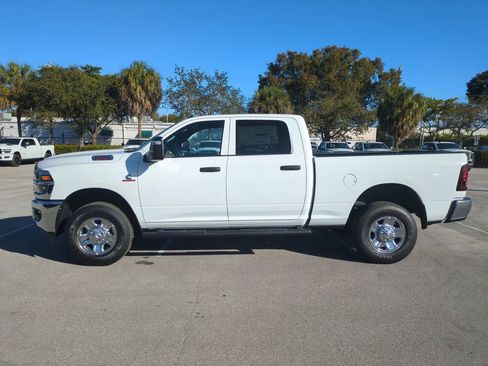 New 2025 RAM 2500 Tradesman AWD/4WD image 8