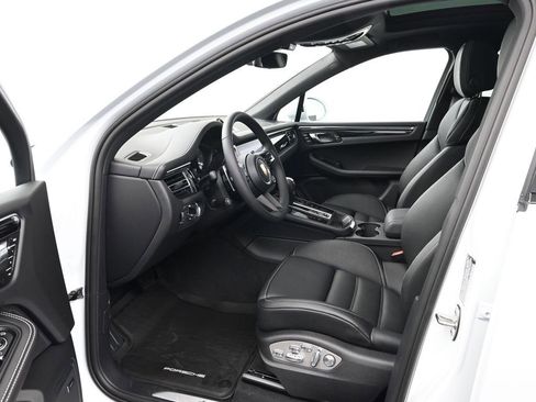 Used 2026 Porsche Macan S image 4
