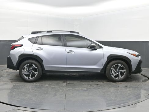 Used 2025 Subaru Crosstrek 2.0i Premium w/ Crosstrek Mirror Package image 10