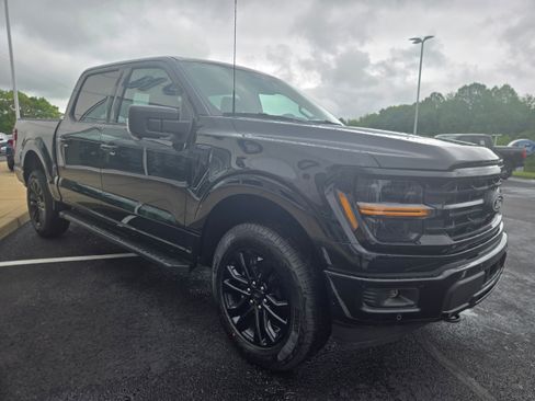 New 2026 Ford F150 XLT w/ Equipment Group 302A MID AWD/4WD image 3