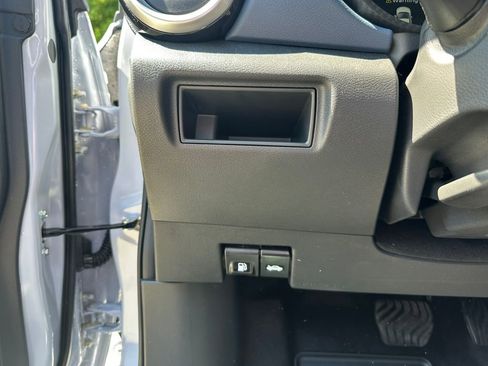 New 2025 Nissan Versa SV w/ Trunk Package image 16