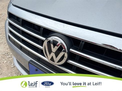 Used 2021 Volkswagen Jetta SE image 33