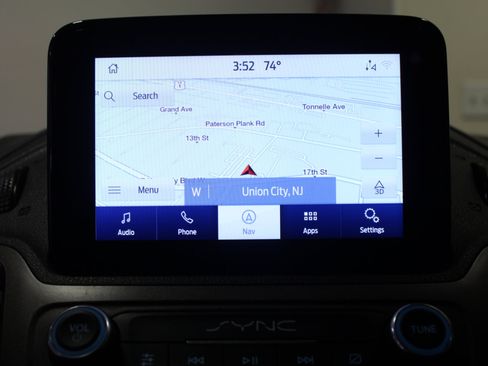 Used 2023 Ford Transit Connect XLT w/ Trailer Tow Package image 14