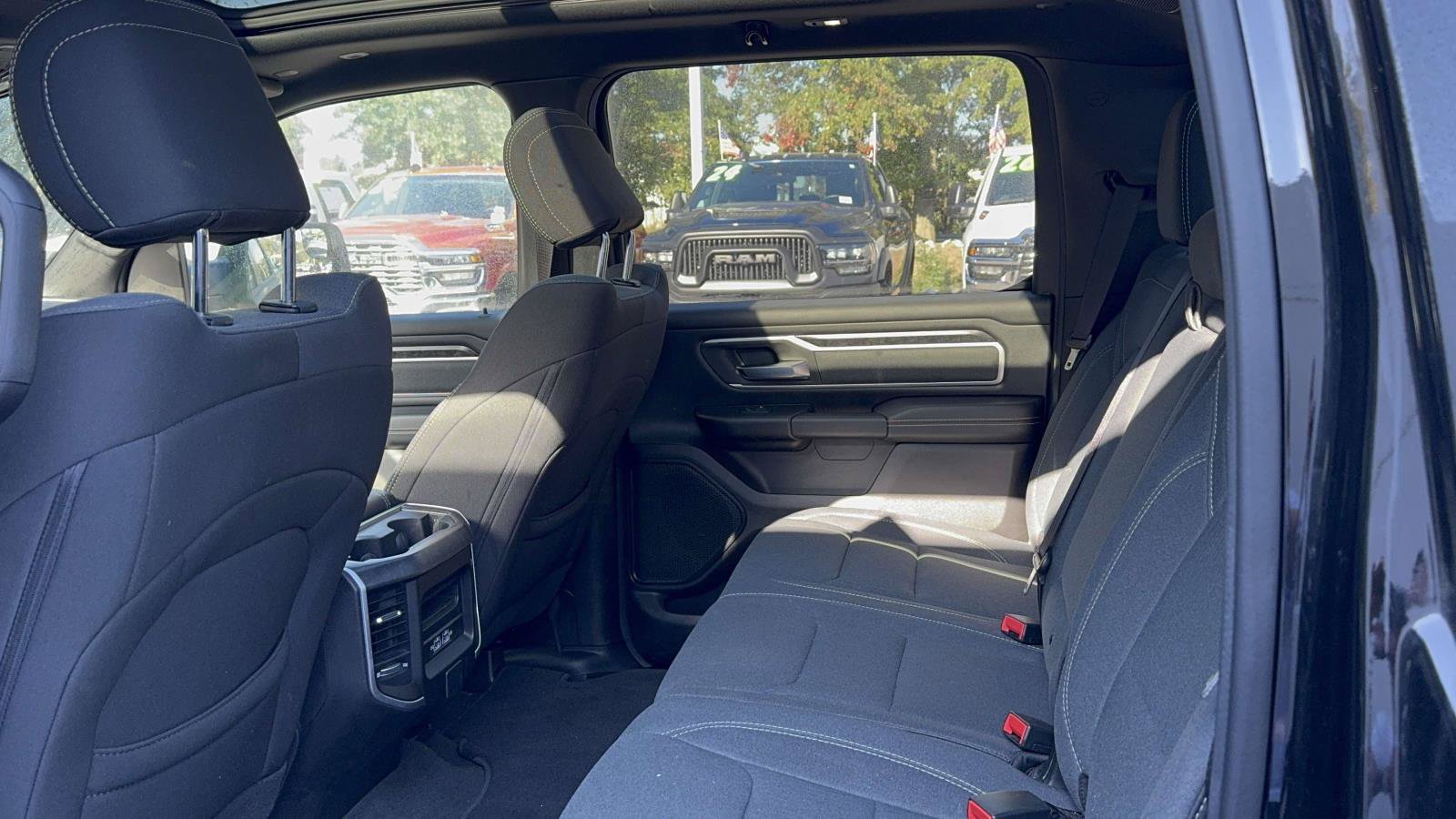 Used 2023 RAM 1500 Big Horn AWD/4WD image 30