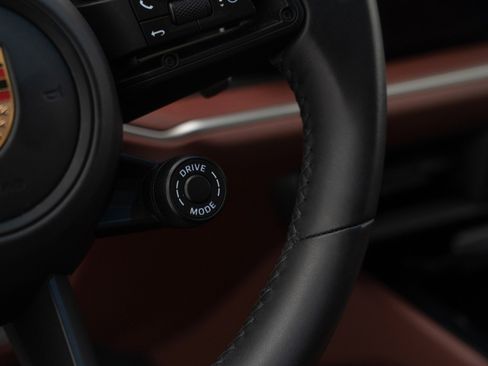 Certified 2026 Porsche Cayenne S AWD/4WD image 27