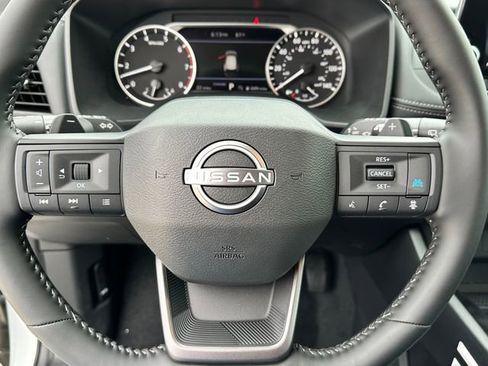 Used 2026 Nissan Rogue SV w/ SV Premium Package image 12