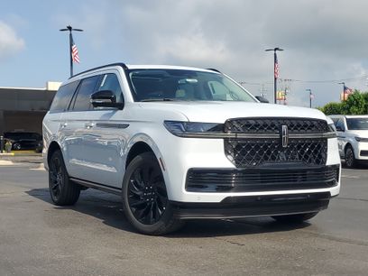 New 2026 Lincoln Navigator Reserve w/ Jet Appearance Package