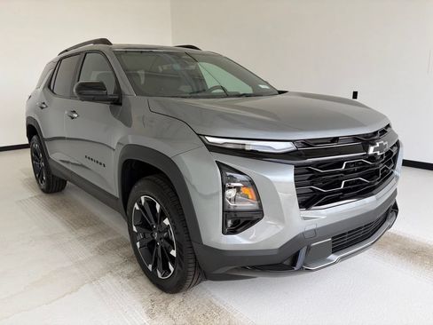 New 2027 Chevrolet Equinox RS w/ Safety and Technology Package FWD image 13