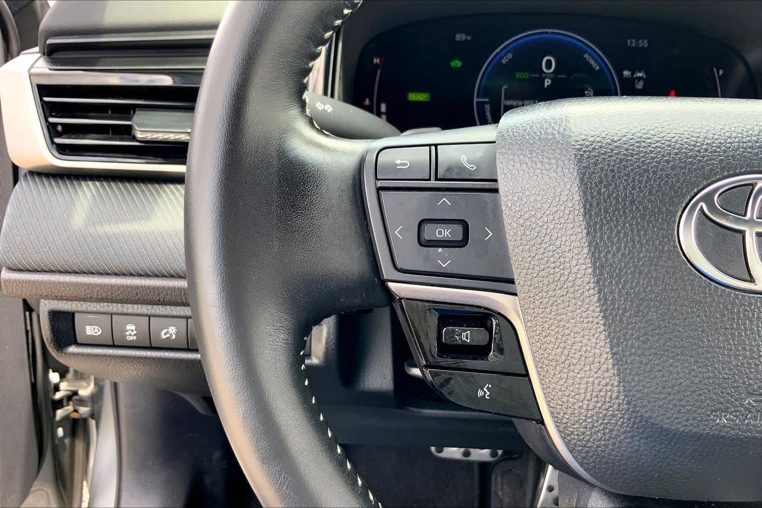 Certified 2025 Toyota Camry SE FWD image 23