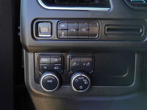 Used 2024 Chevrolet Tahoe LT AWD/4WD image 22