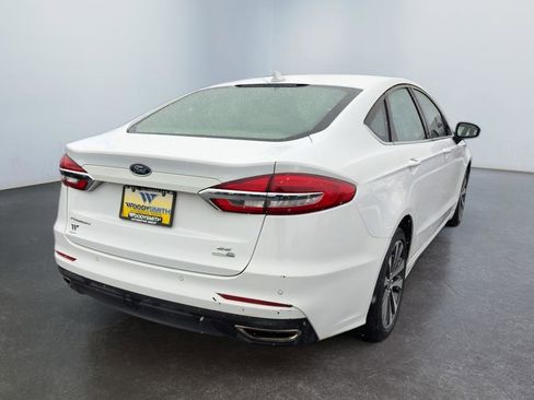 Used 2019 Ford Fusion SE AWD/4WD image 5