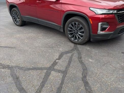 Used 2022 Chevrolet Traverse RS w/ LPO, Floor Liner Package AWD/4WD image 7