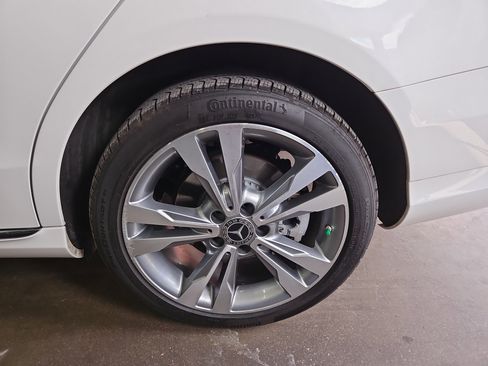 Used 2020 Mercedes-Benz C 300 C 300 image 24