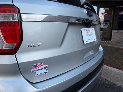 Used 2016 Ford Explorer XLT image 49