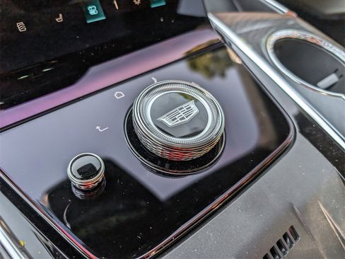 New 2026 Cadillac Escalade IQ Luxury 2 image 33