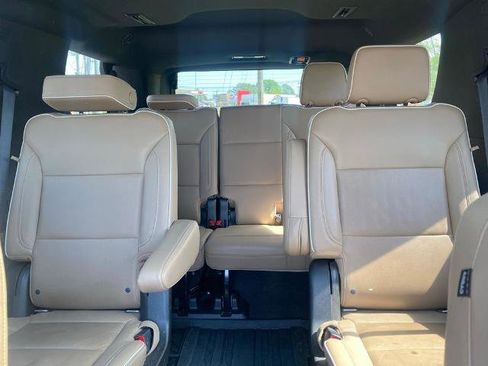Used 2021 Chevrolet Tahoe Premier w/ Premium Package AWD/4WD image 27