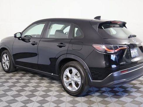 Used 2025 Honda HR-V LX image 4