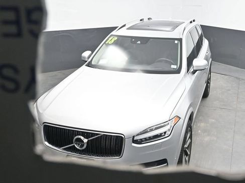 Used 2018 Volvo XC90 T6 Momentum w/ Convenience Package AWD/4WD image 32