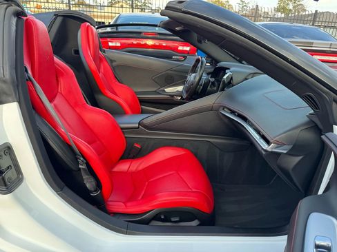 Used 2021 Chevrolet Corvette Stingray Convertible 2D w/ Battery Protection Package image 21