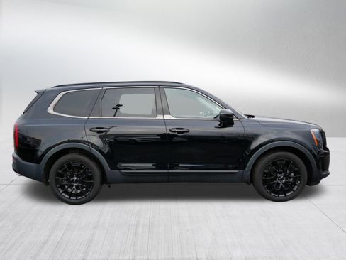 Used 2022 Kia Telluride EX w/ EX Premium Package image 8