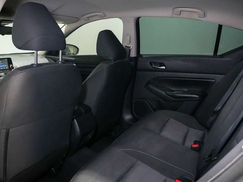 Used 2022 Nissan Altima 2.5 S FWD image 19
