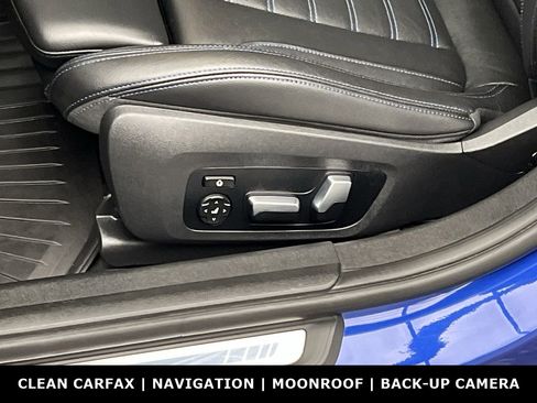 Used 2019 BMW 330i xDrive Sedan AWD/4WD image 11