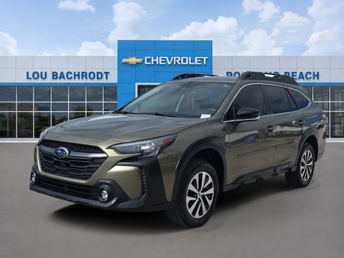 Used 2023 Subaru Outback Premium AWD/4WD image 3