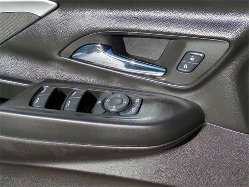 Certified 2023 Chevrolet Bolt LT w/ Driver Confidence Package image 22