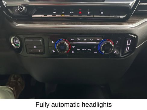 Used 2025 Chevrolet Silverado 1500 LT image 43