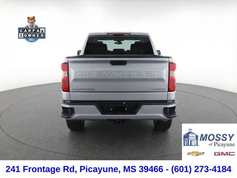 Used 2024 Chevrolet Silverado 1500 Custom image 4