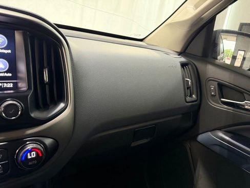 Used 2019 Chevrolet Colorado Z71 RWD image 17