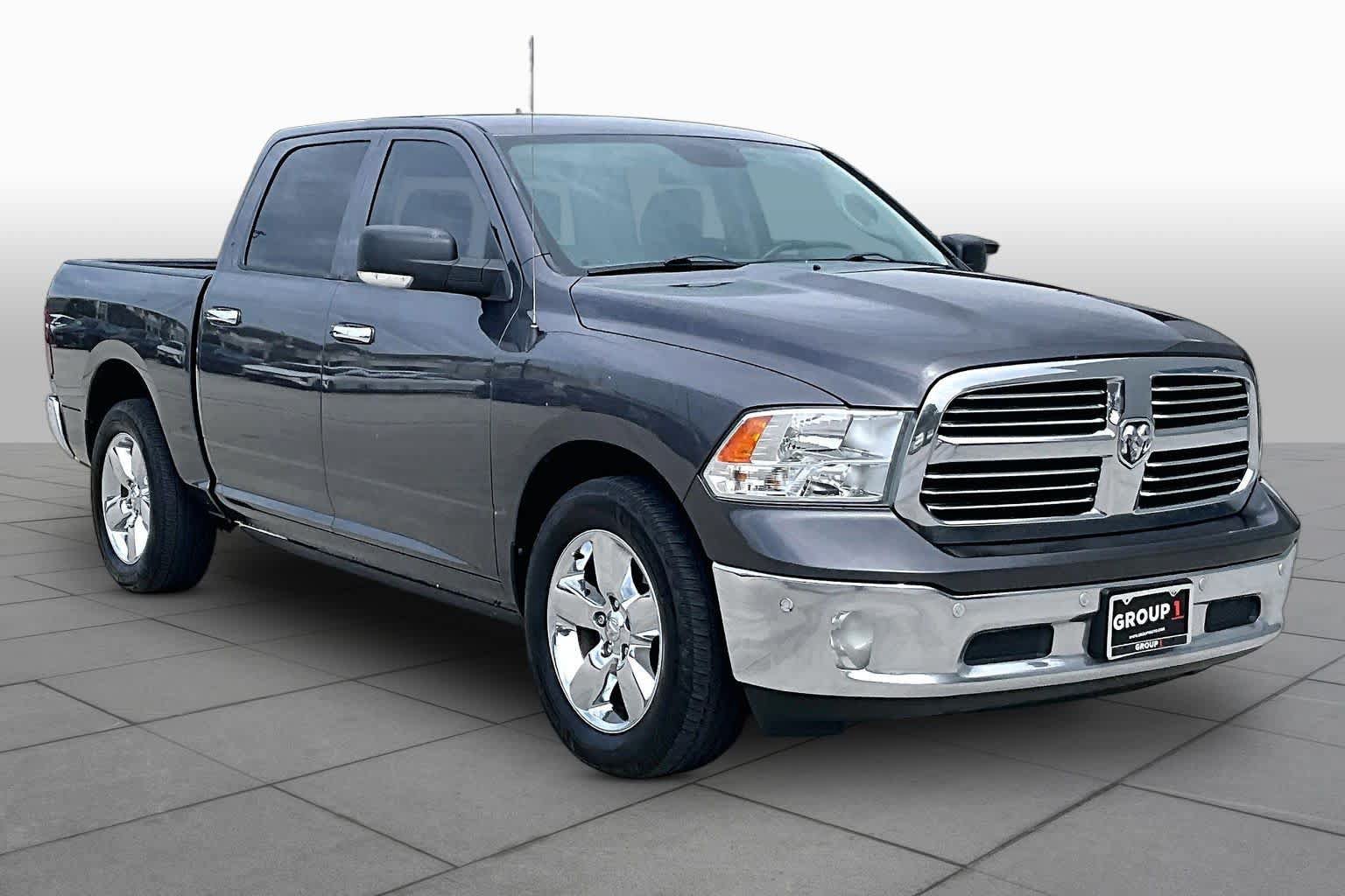 Used 2017 RAM 1500 Lone Star RWD image 2