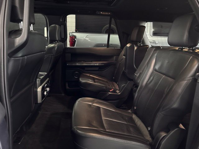 Used 2020 Ford Expedition Max XLT w/ Equipment Group 202A RWD image 31