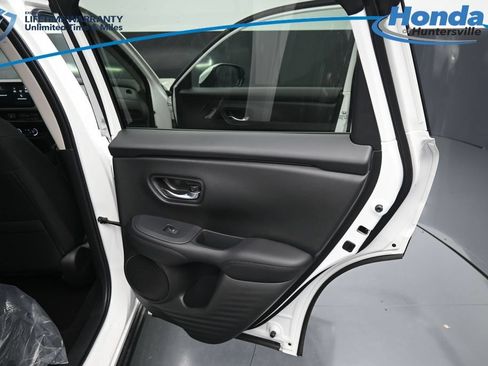 New 2026 Honda HR-V LX image 15