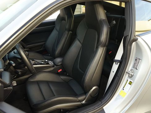 Used 2022 Porsche 911 Carrera 4S image 4