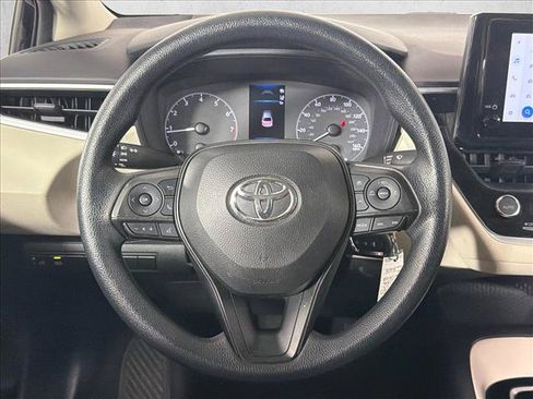 Used 2023 Toyota Corolla LE FWD image 23